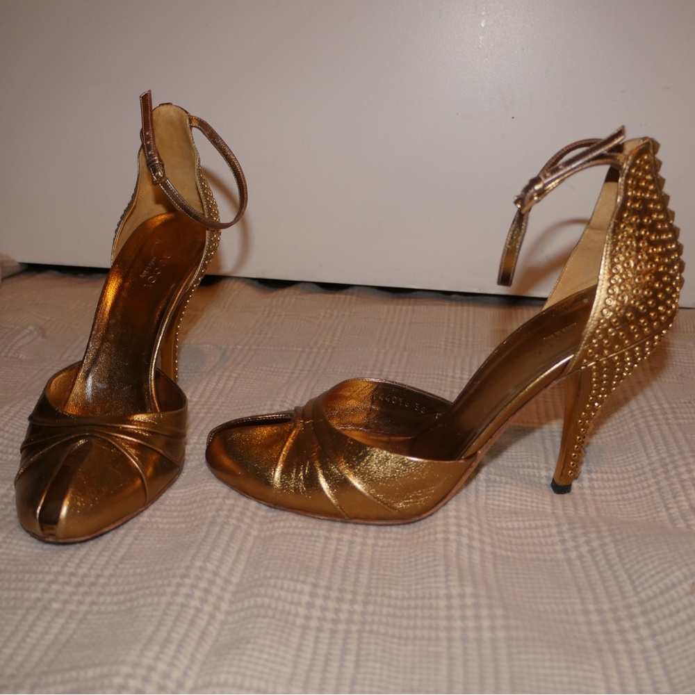 Gucci Tom Ford–Era Studded Gold Leather Heels (Rare)